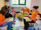 Четене на български детски книжки зарадва на 24 май децата в Педиатрично отделение на Болница 